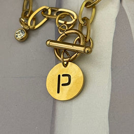 Collar Hippie Chic de cadena de acero inoxidable dorado, Letra P